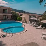Flat With Pool In Badus Apartmán Badesi