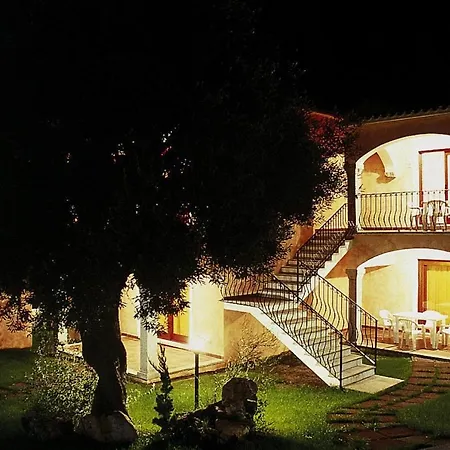 Flat With Pool In Badus Apartamento