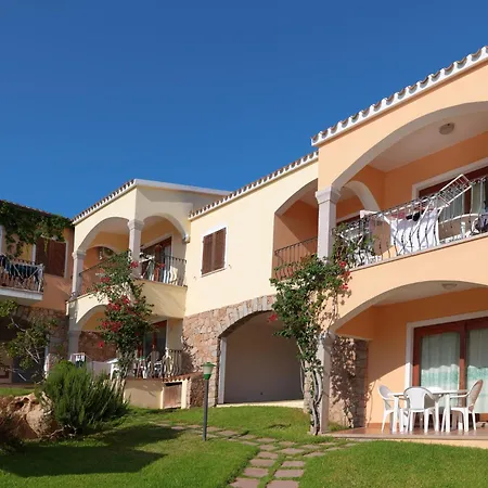 Flat With Pool In Badus Appartement