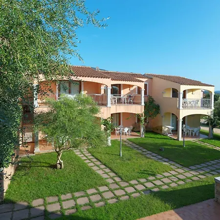 Flat With Pool In Badus Badesi